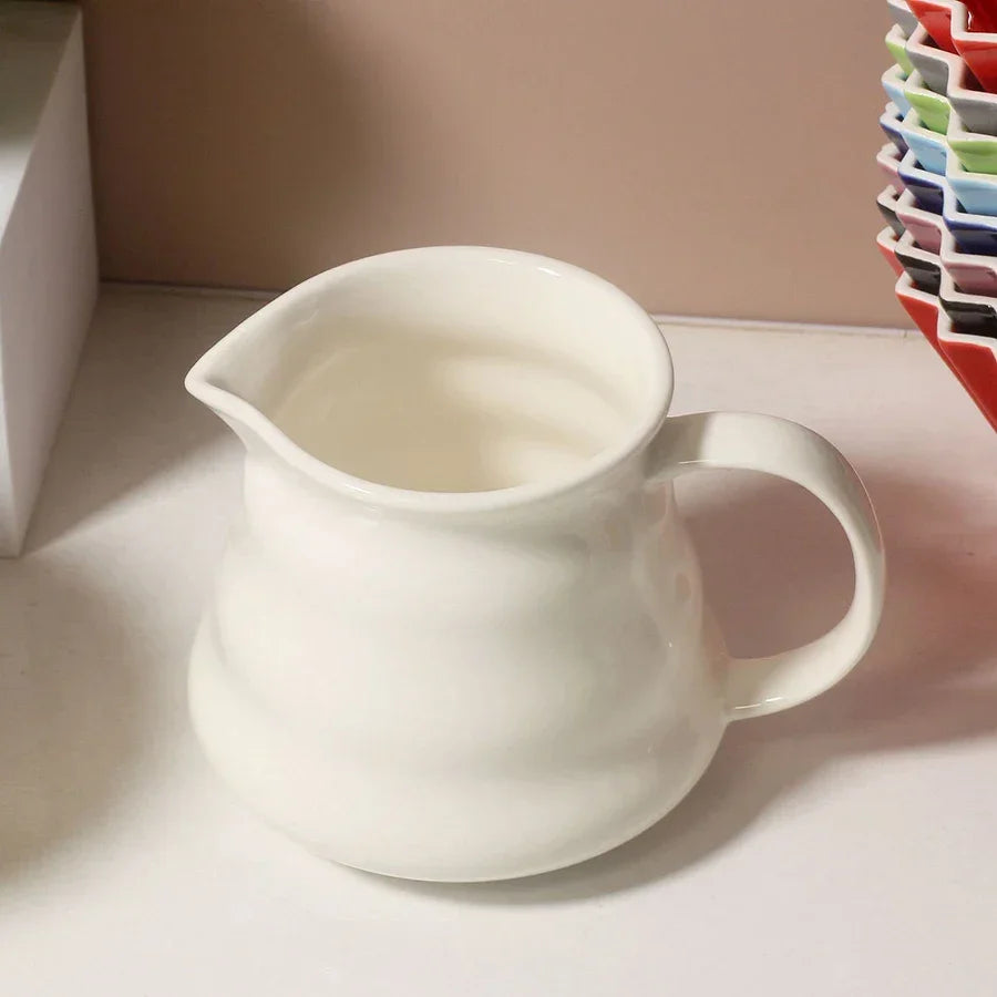 Bule de Café Cerâmica Bico Antigotejamento Alça Larga Lenogue Branco