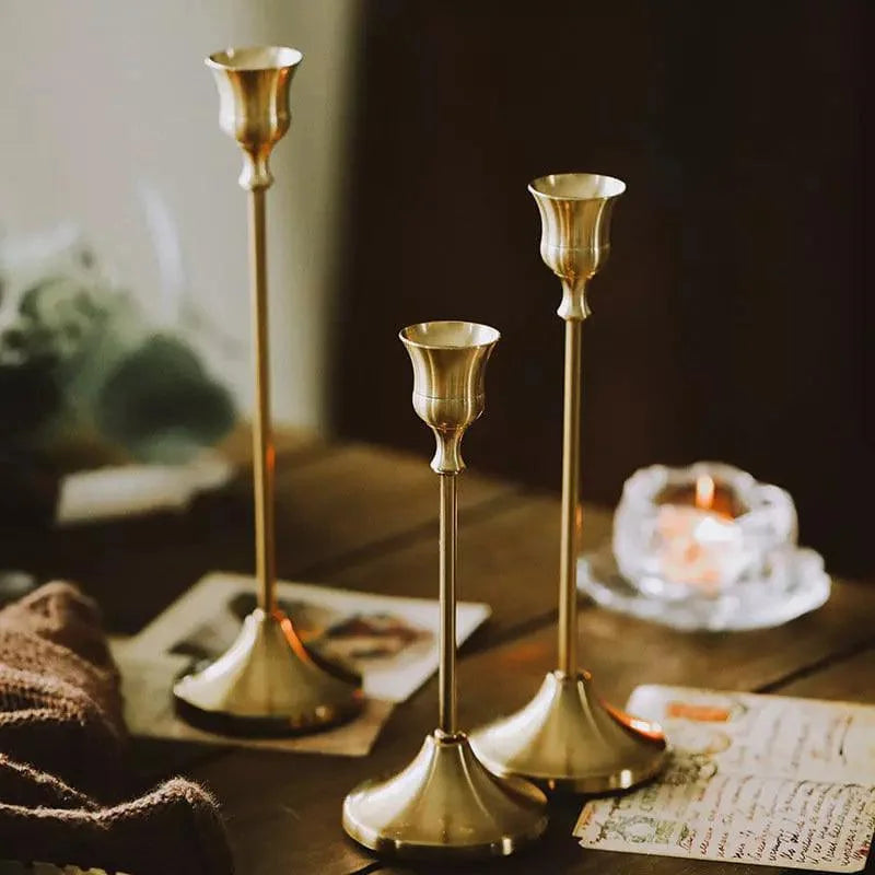 Candelabro Retrô de Metal para Velas e Decoração Clássica Lenogue Dourado (3 Peças)