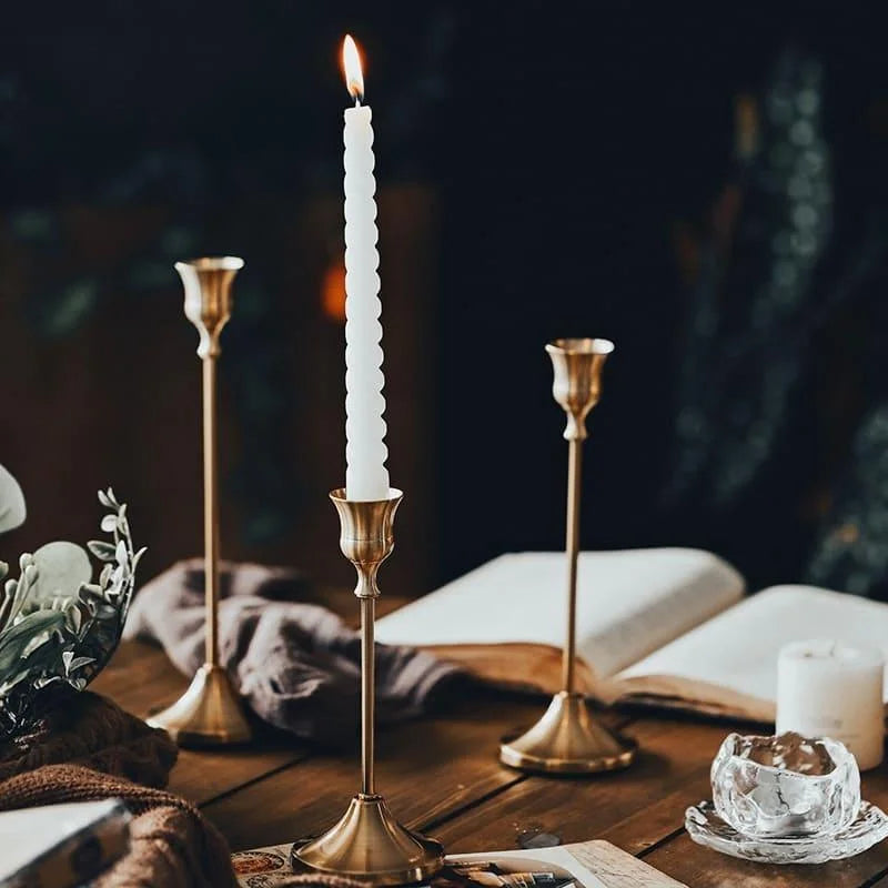 Candelabro Retrô de Metal para Velas e Decoração Clássica Lenogue Dourado (3 Peças)
