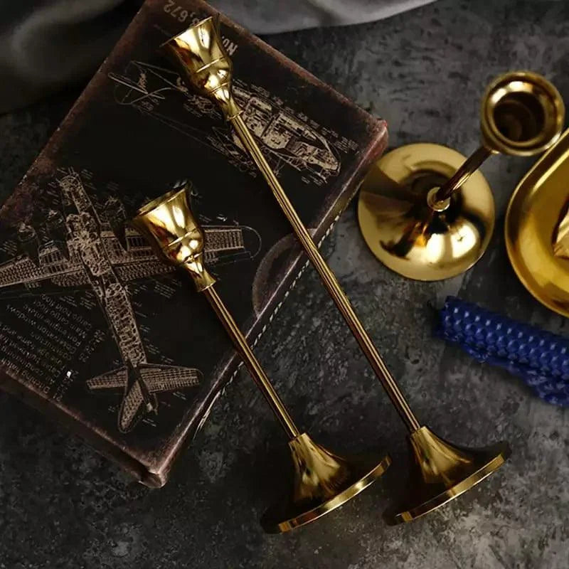 Candelabro Retrô de Metal para Velas e Decoração Clássica Lenogue Dourado (3 Peças)