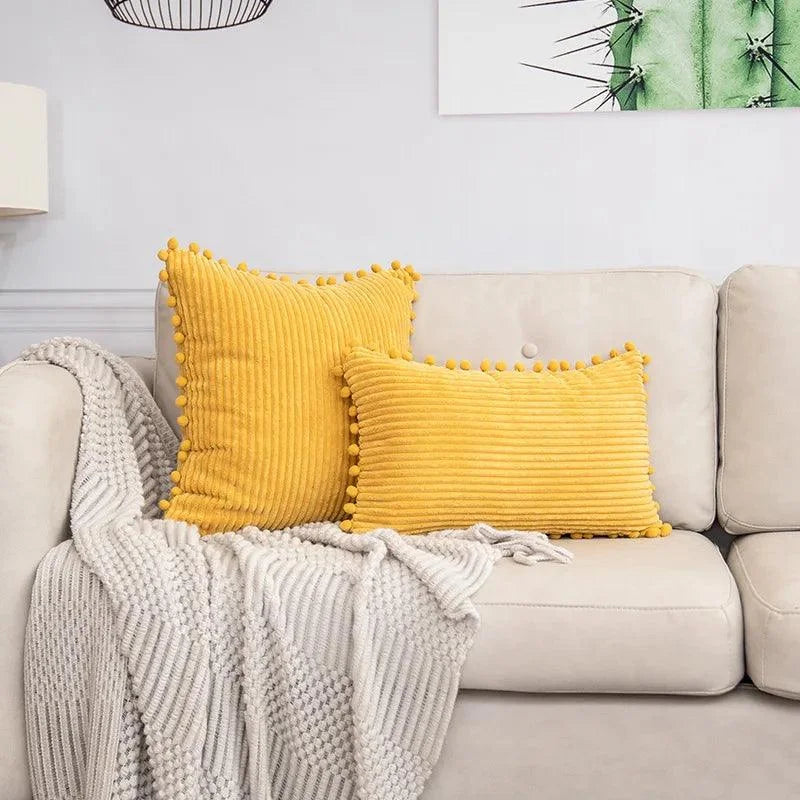 Capa de Almofada Listrada em Veludo Cotelê para Decoração Lenogue Amarelo / 30 x 50 Cm