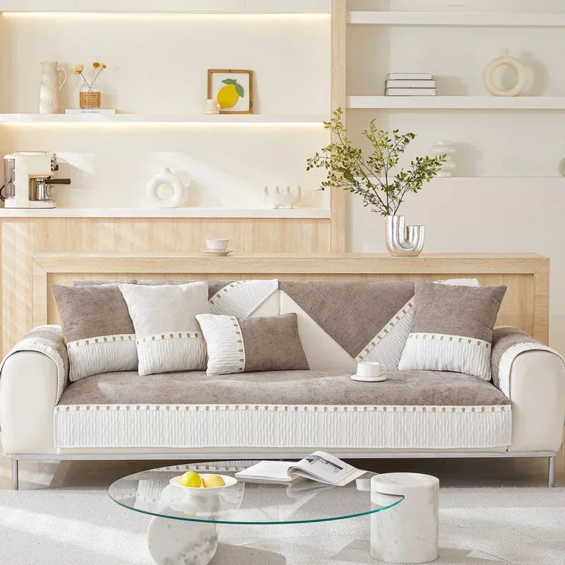 Capa para Sofá Chenille Antiderrapante com Acabamento Elegante Marrom Claro Lenogue