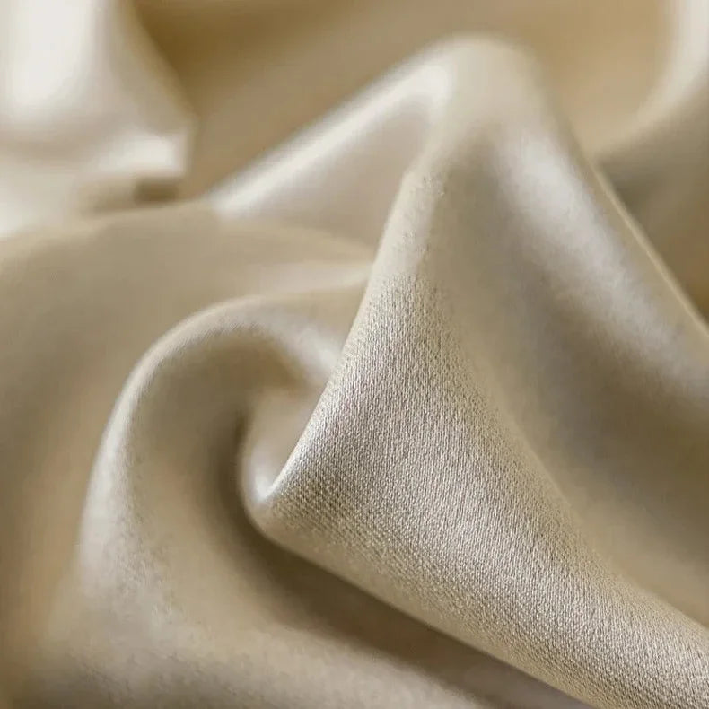 Cortina Blackout Acetinada com Ilhós Isolamento Térmico Lenogue