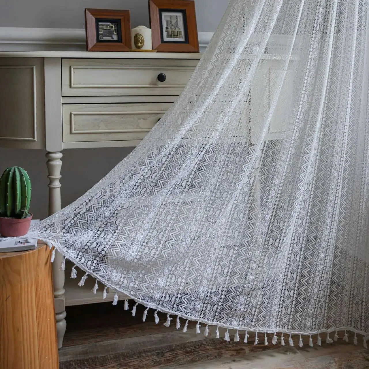 Cortina de Crochê Translúcida para Decoração Lenogue Mod. 03 / 150 x 100 Cm