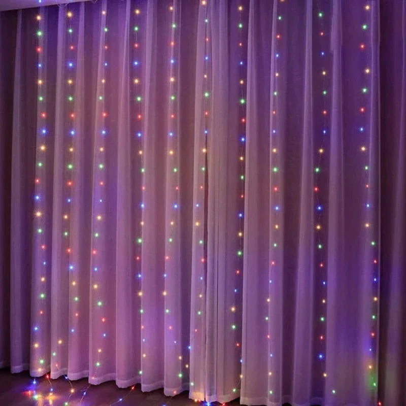 Cortina de Luzes Led Natalina para Decoração Lenogue Multicolorido / 100 x 300 Cm (100 Led)