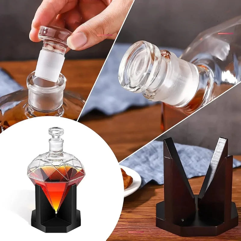 Decanter de Vidro em Formato Diamante com Suporte Madeira Lenogue Transparente