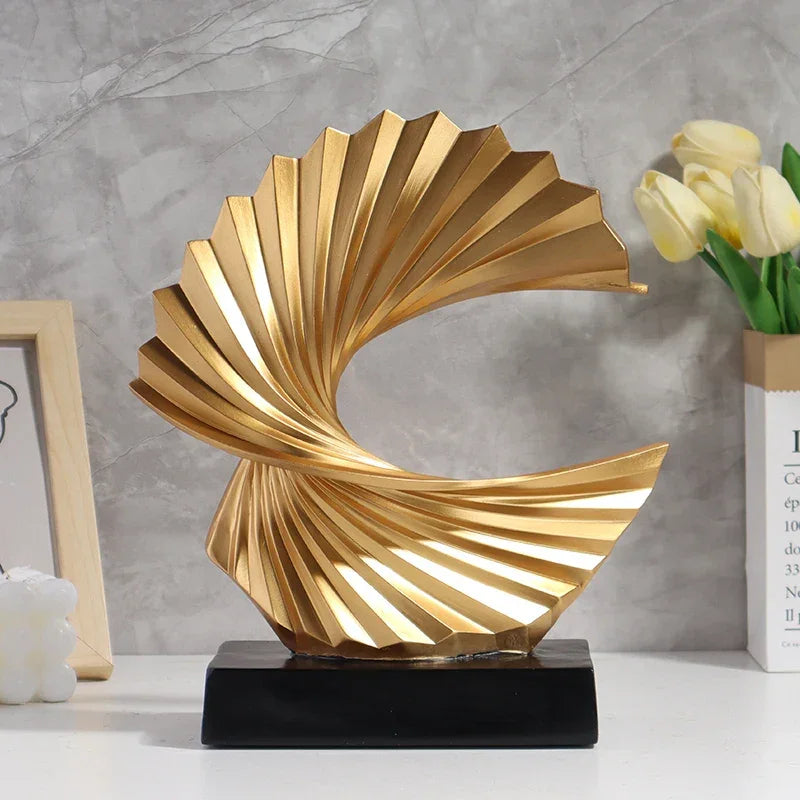 Escultura Abstrata Onda Dourada em Resina com Base Preta Lenogue Dourado