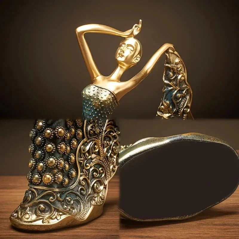 Escultura Bailarina Pavão em Resina Premium Pintura Manual Lenogue Dourado