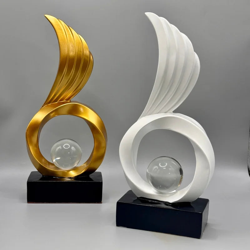 Escultura Decorativa com Asas e Esfera de Cristal para Sala Lenogue