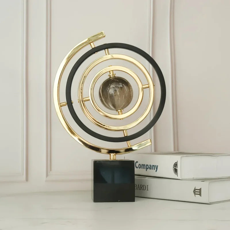 Escultura Globo Abstrato em Metal para Sala e Escritório Lenogue Dourado Preto