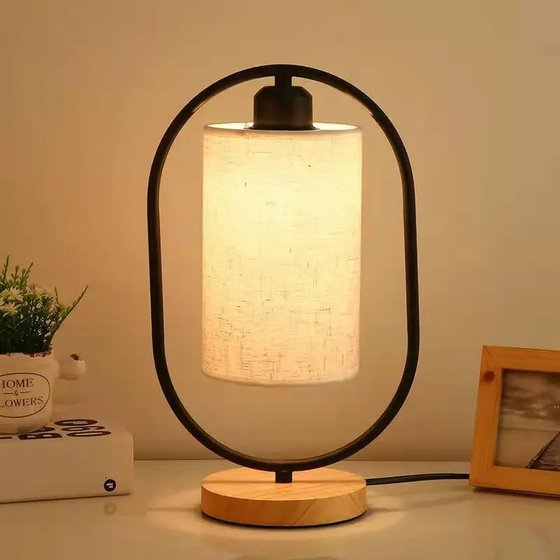 Luminária de Mesa Madeira com Cúpula Tecido para Sala Lenogue Preto - Mod. 01