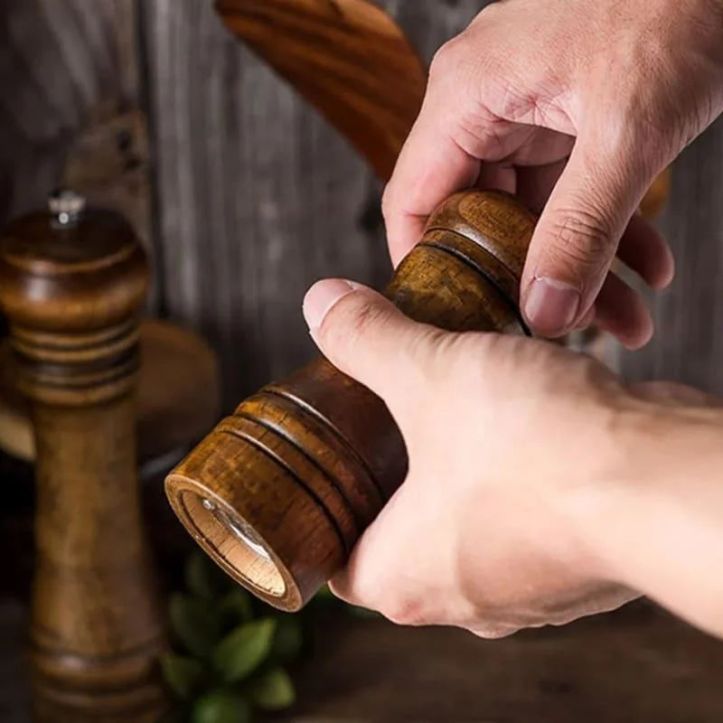 Moedor Manual de Pimenta e Temperos em Madeira Lenogue Pequeno