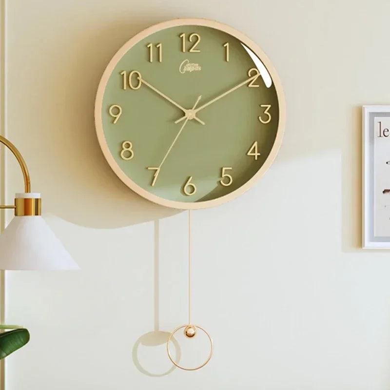 Relógio de Parede em Madeira Circular com Pêndulo para Sala Lenogue Verde