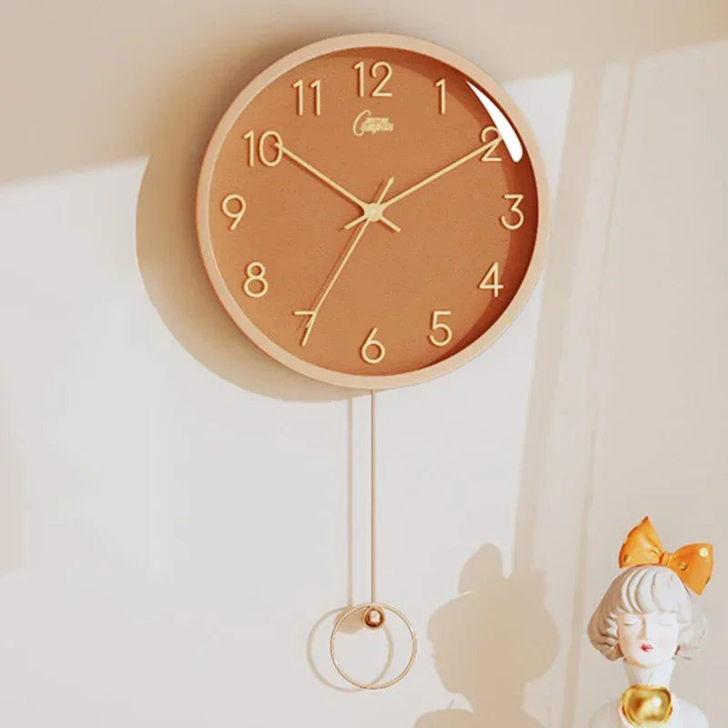Relógio de Parede em Madeira Circular com Pêndulo para Sala Lenogue Laranja