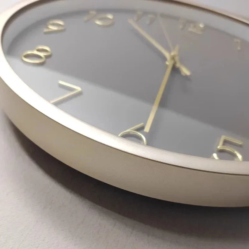 Relógio de Parede em Madeira Circular com Pêndulo para Sala Lenogue