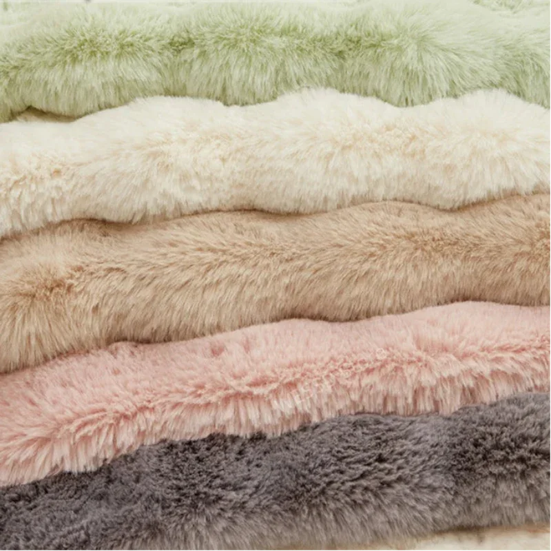 Tapete de Pelúcia em Textura Aveludada para Quarto e Sala Lenogue