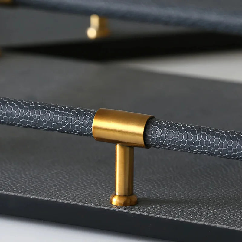 Bandeja Organizadora de Couro com Alças Metálicas Lenogue