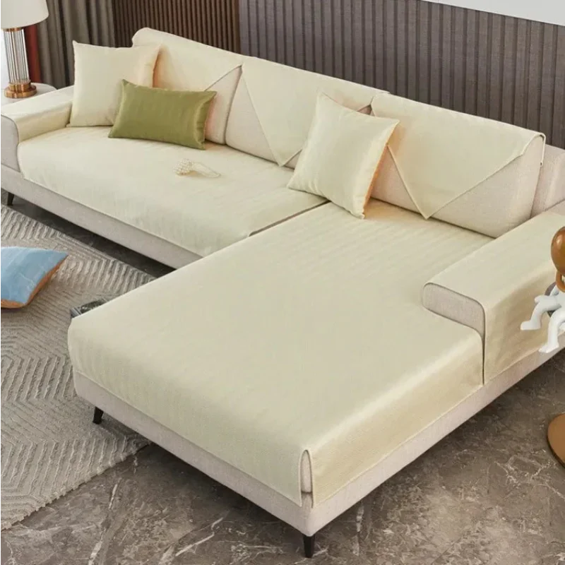 Capa de Sofá Seda Ice Bege com Base Antiderrapante e Matelassê Lenogue