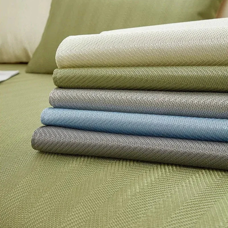 Capa de Sofá Seda Ice Cinza Escuro com Base Antiderrapante e Matelassê Lenogue