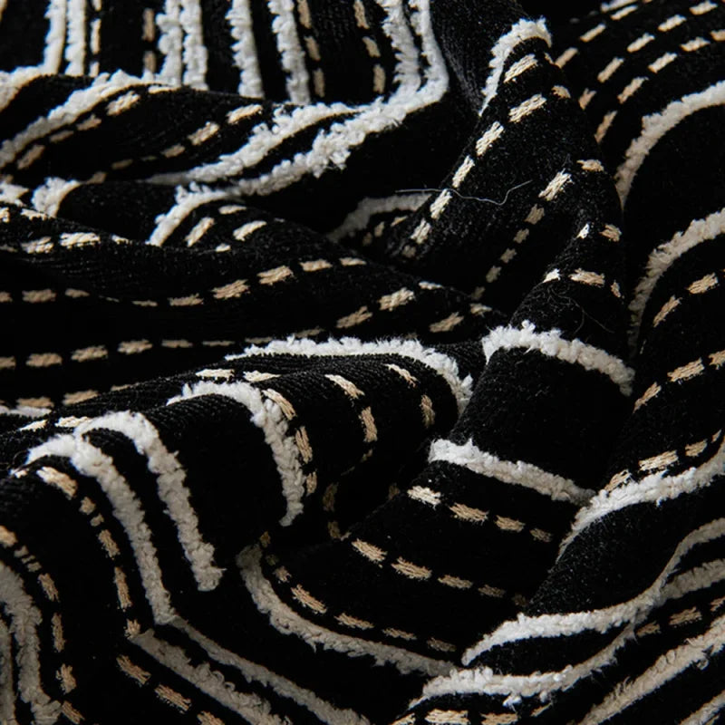 Capa para Sofá Chenille Bege com Listras Decorativas em Peça Única Lenogue