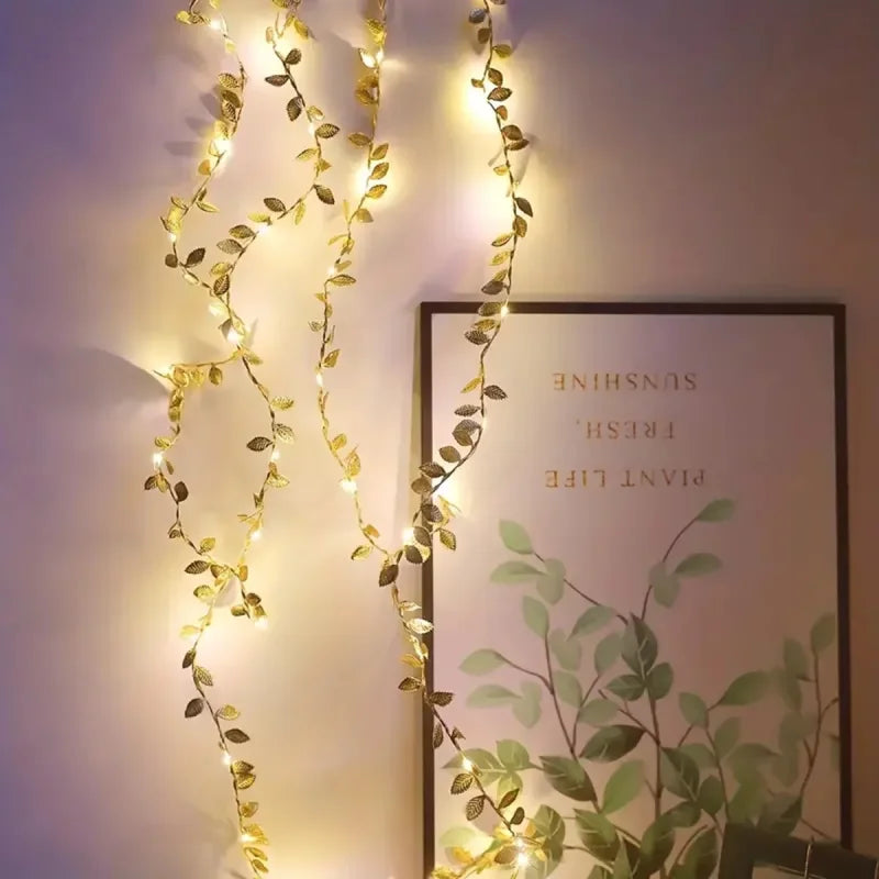 Cordão de Luzes Led Decorativo com Folhas Douradas Lenogue Dourado