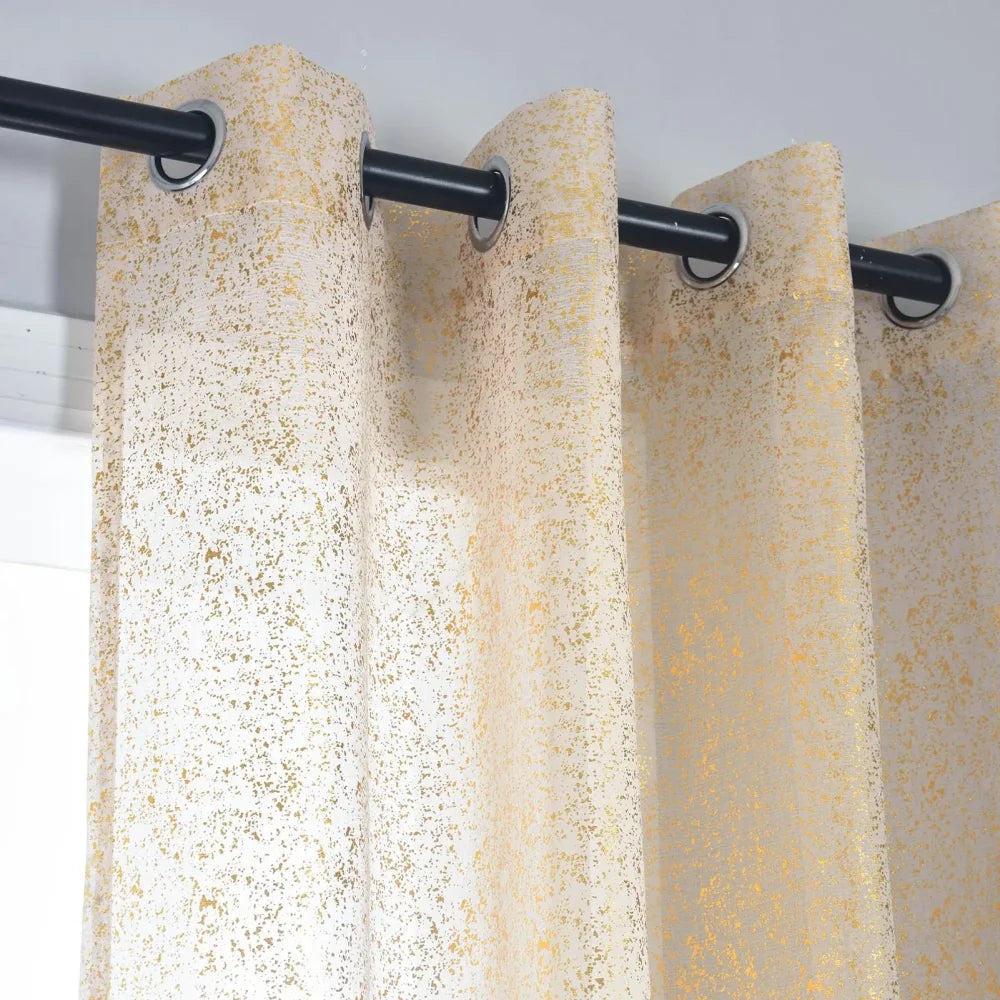 Cortina Voil Translúcido com Brilho Dourado e Ilhós Lenogue