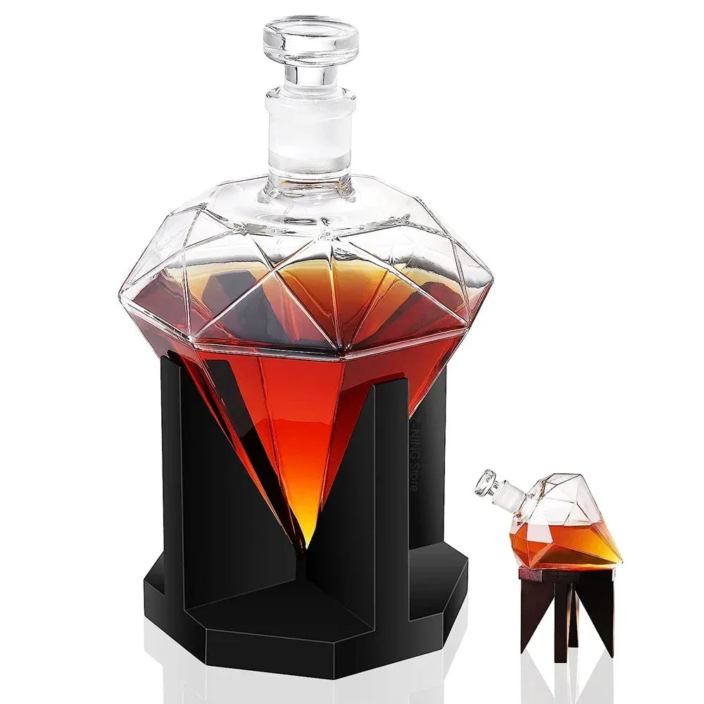 Decanter de Vidro em Formato Diamante com Suporte Madeira Lenogue Transparente