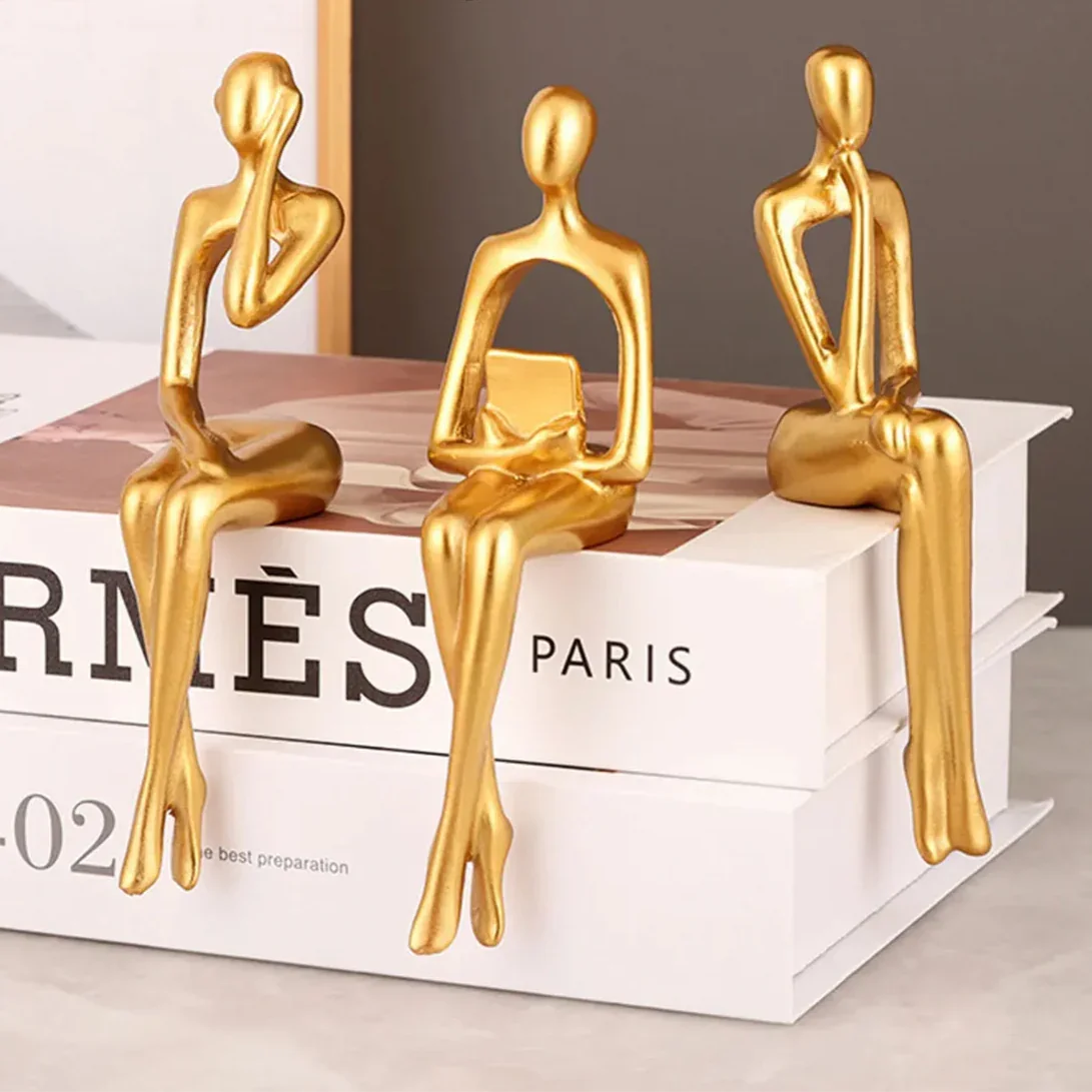 Escultura Abstrata Pensador em Resina Dourada para Sala e Escritório Lenogue 3 Peças