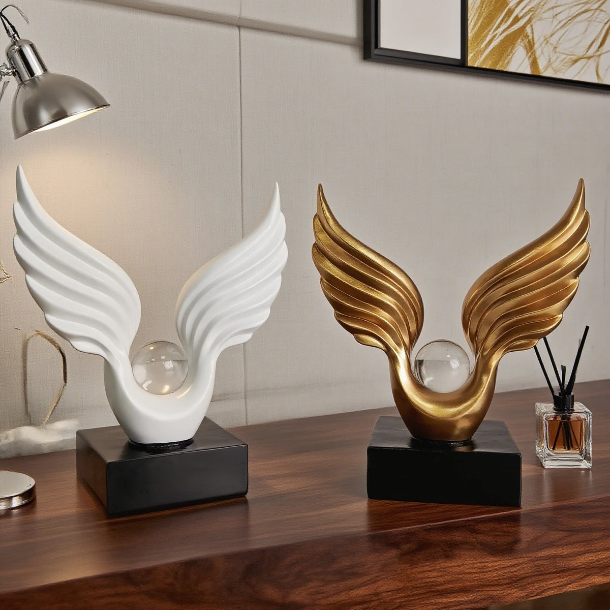 Escultura Asas de Anjo Parfum Design Artesanal Lenogue