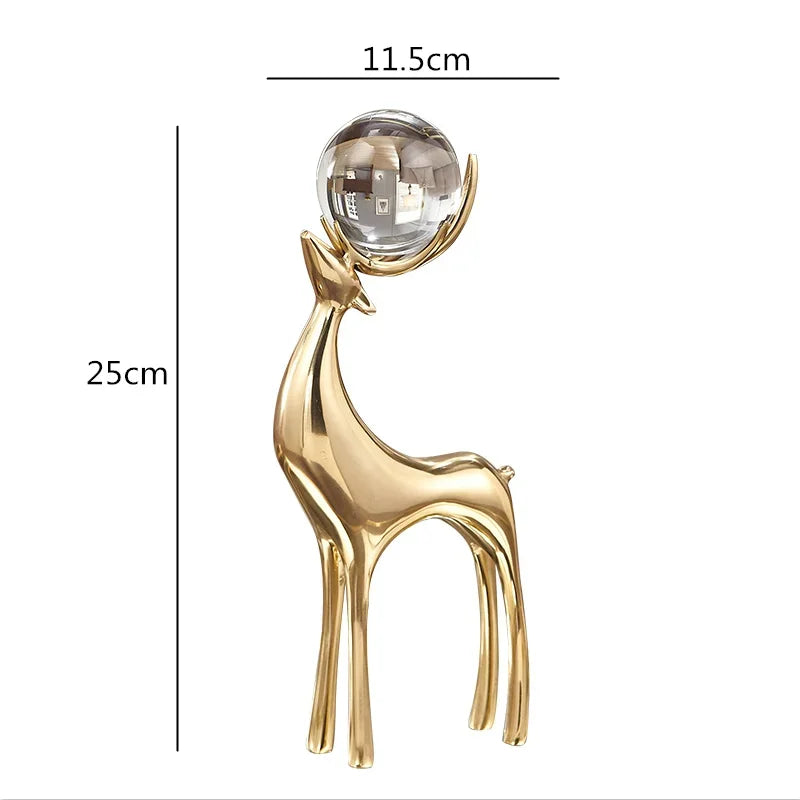 Escultura de Cervo Dourado com Bola de Cristal para Sala e Escritório Lenogue Mod. B