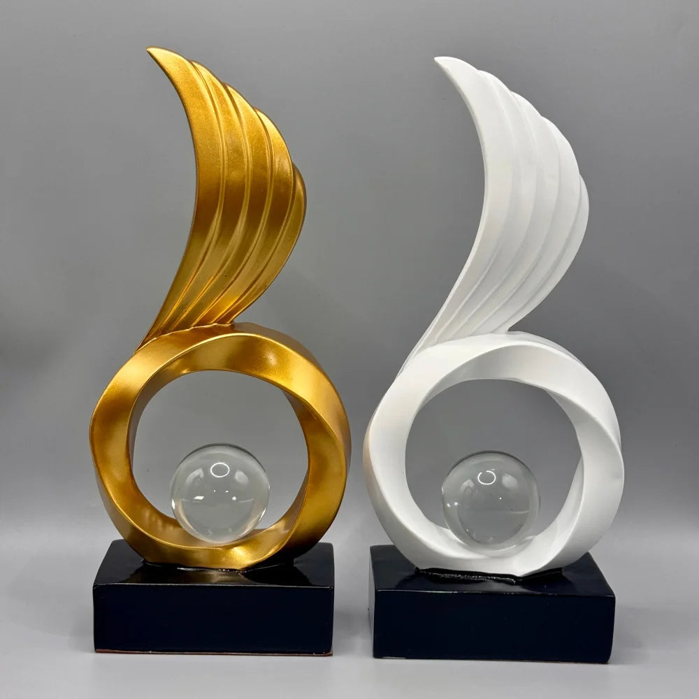 Escultura Decorativa com Asas e Esfera de Cristal para Sala Lenogue