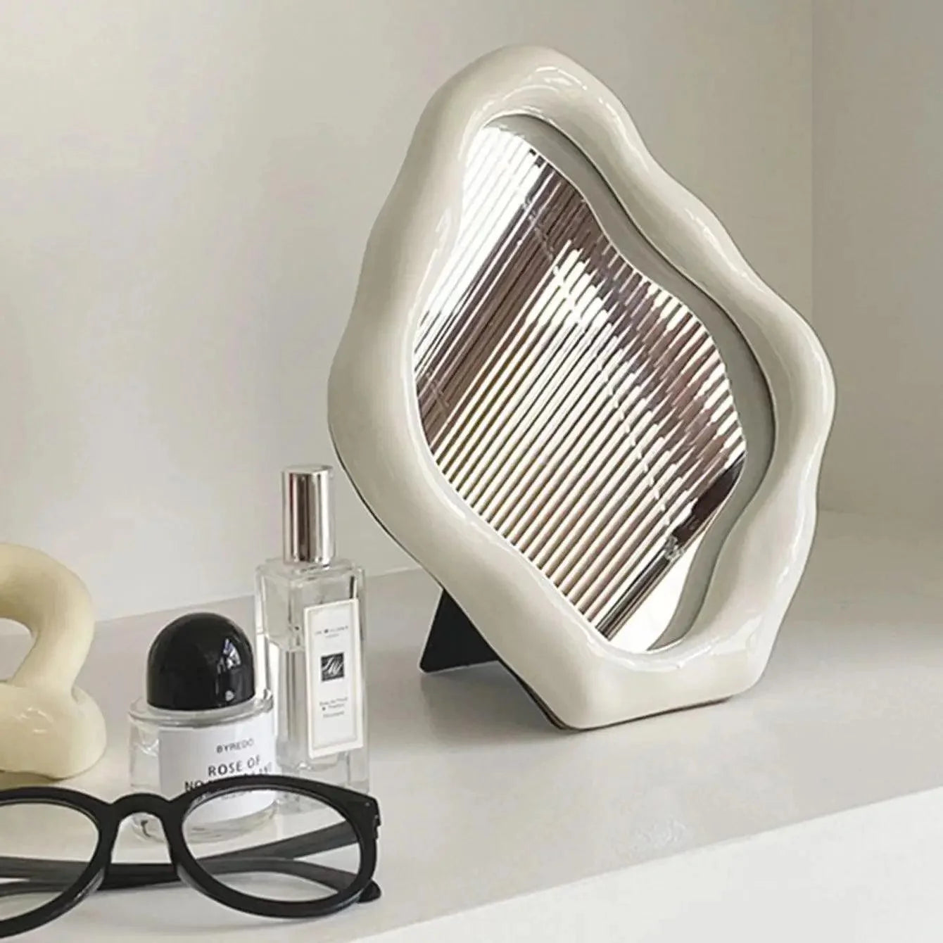 Espelho de Mesa Oval Prateado para Maquiagem e Decoração Lenogue Branco