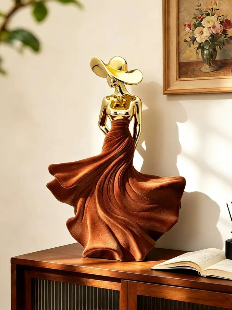 Estatueta de Resina Parfum Acabamento Eletroplaqueado Marrom Lenogue