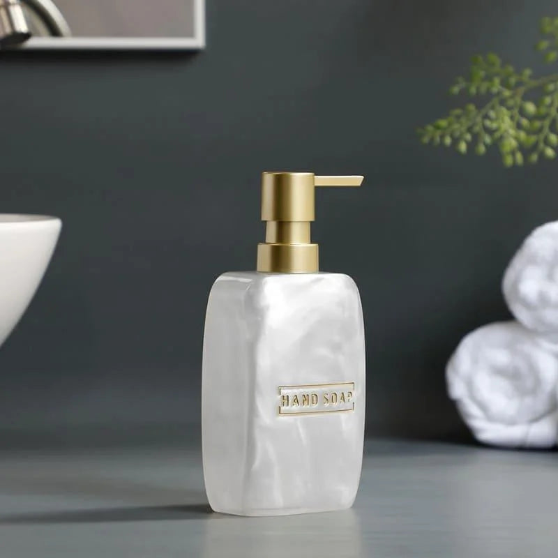 Kit para Banheiro Resina Dourado com Dispenser e Porta Escova 3 Peças Lenogue