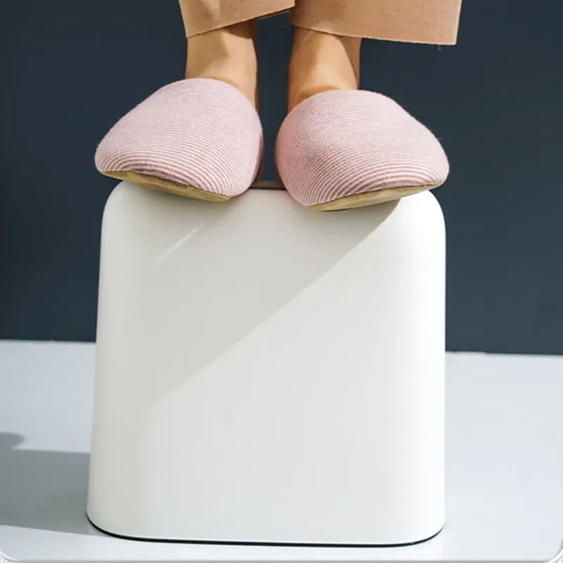 Lixeira com Tampa de Pressão Antiodor e Coleta Seletiva Lenogue Branco