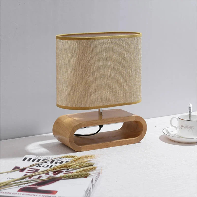 Luminária Mesa Base de Madeira Nórdica e Cúpula Tecido Lenogue