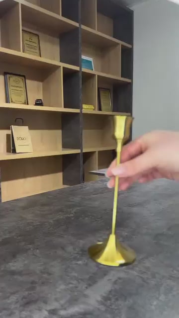 Candelabro Retrô de Metal para Velas e Decoração Clássica Lenogue